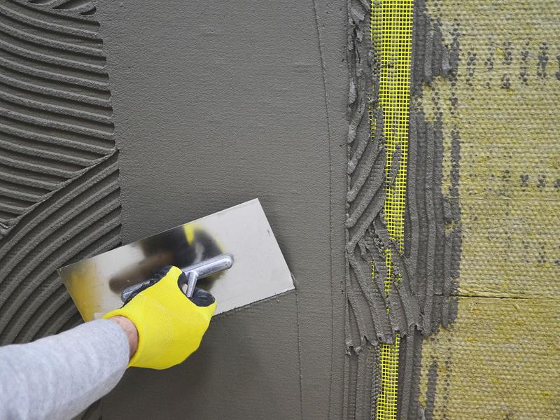 Zatopienie siatki na styropianie: kluczowe wskazówki, by uniknąć popularnych błędów