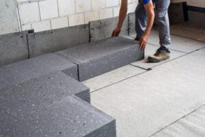 Ile m2 styropianu podłogowego 5 cm znajdziesz w paczce? Oto kluczowe informacje!