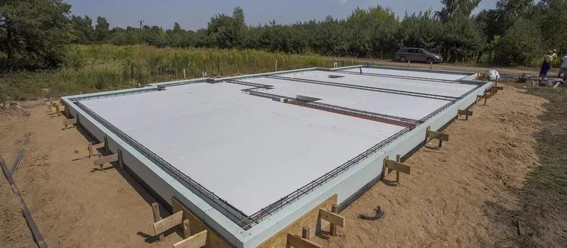 Ocieplenie fundamentów XPS