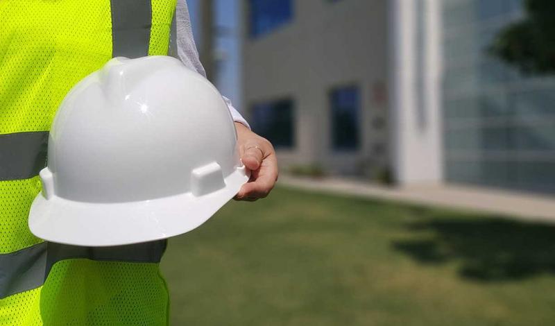 Jak znaleźć idealnego kierownika budowy – koszt i kluczowe wskazówki, które spełnią Twoje oczekiwania