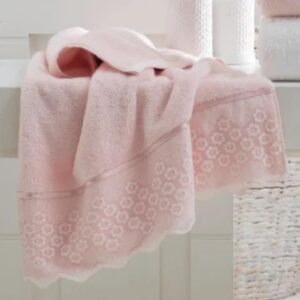 Sekrety na miękkie i puszyste ręczniki jak w spa – sprawdź, jak to zrobić!