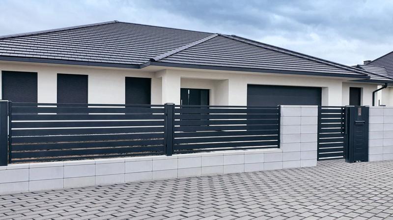 Materiały i styl ogrodzenia