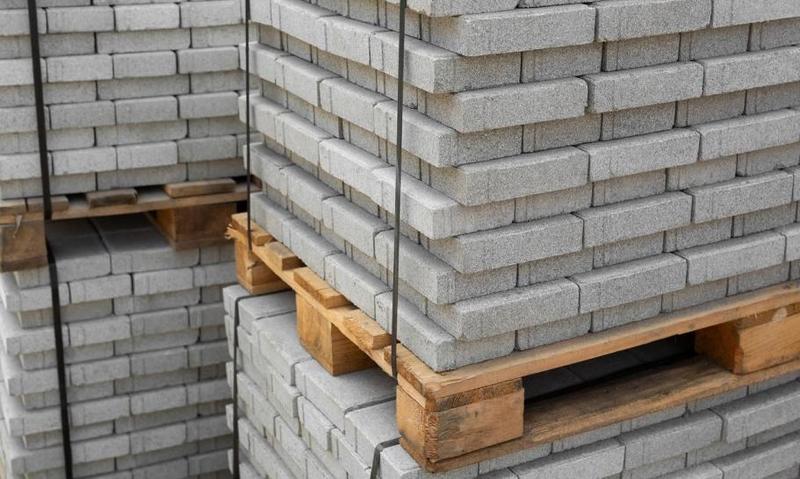 Transport i logistyka palet kostki brukowej